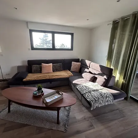 Chic & Cozy 2 , Climatisee , Renove Au Calme Apartman