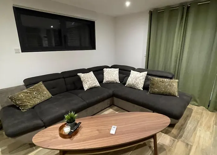 Apartmán Chic & Cozy 2 , Climatisee , Renove Au Calme *